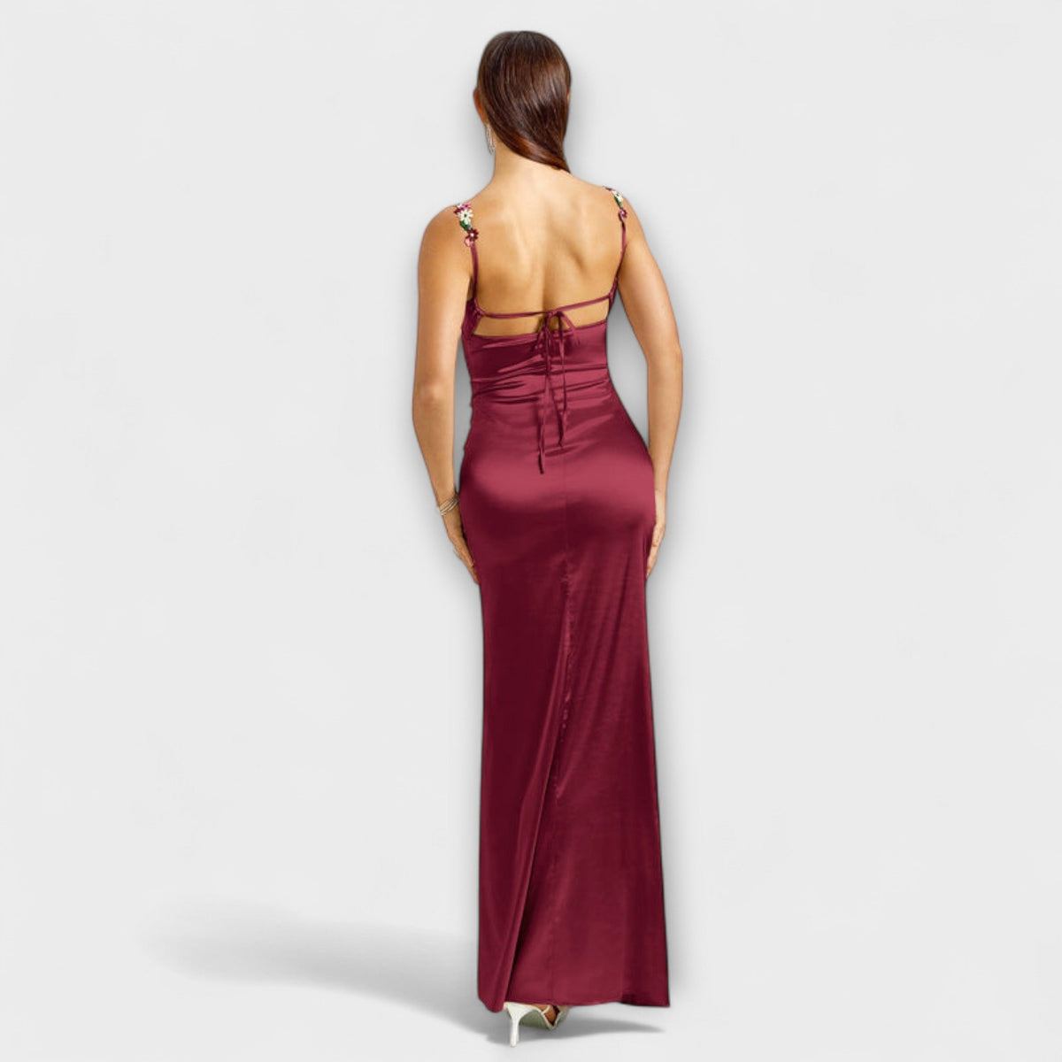 Eira - Vestido de satén decorativo con lazo en la espalda
