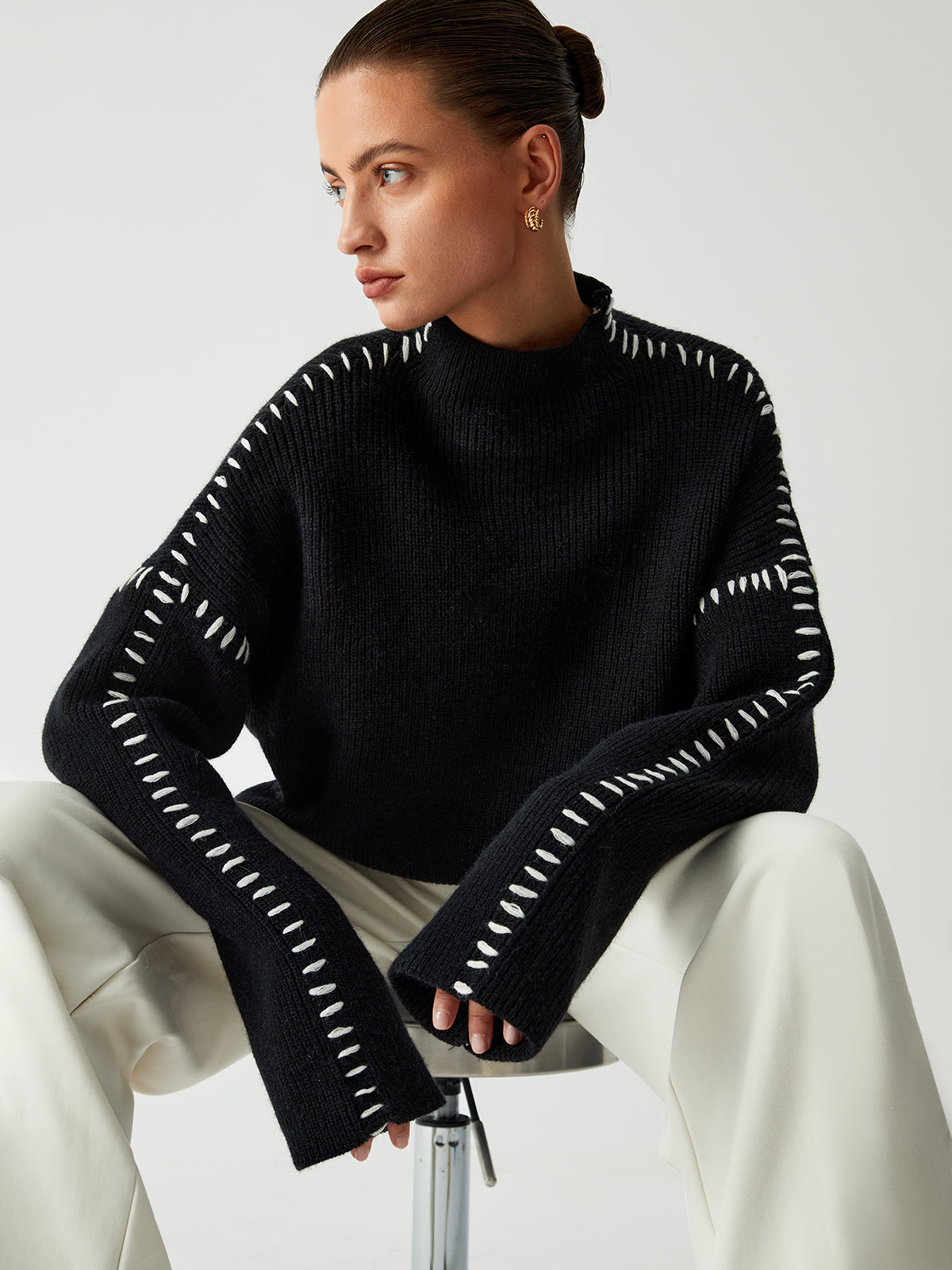 Alma | Suéter Oversize-Dolcevita con detalles de Piqué