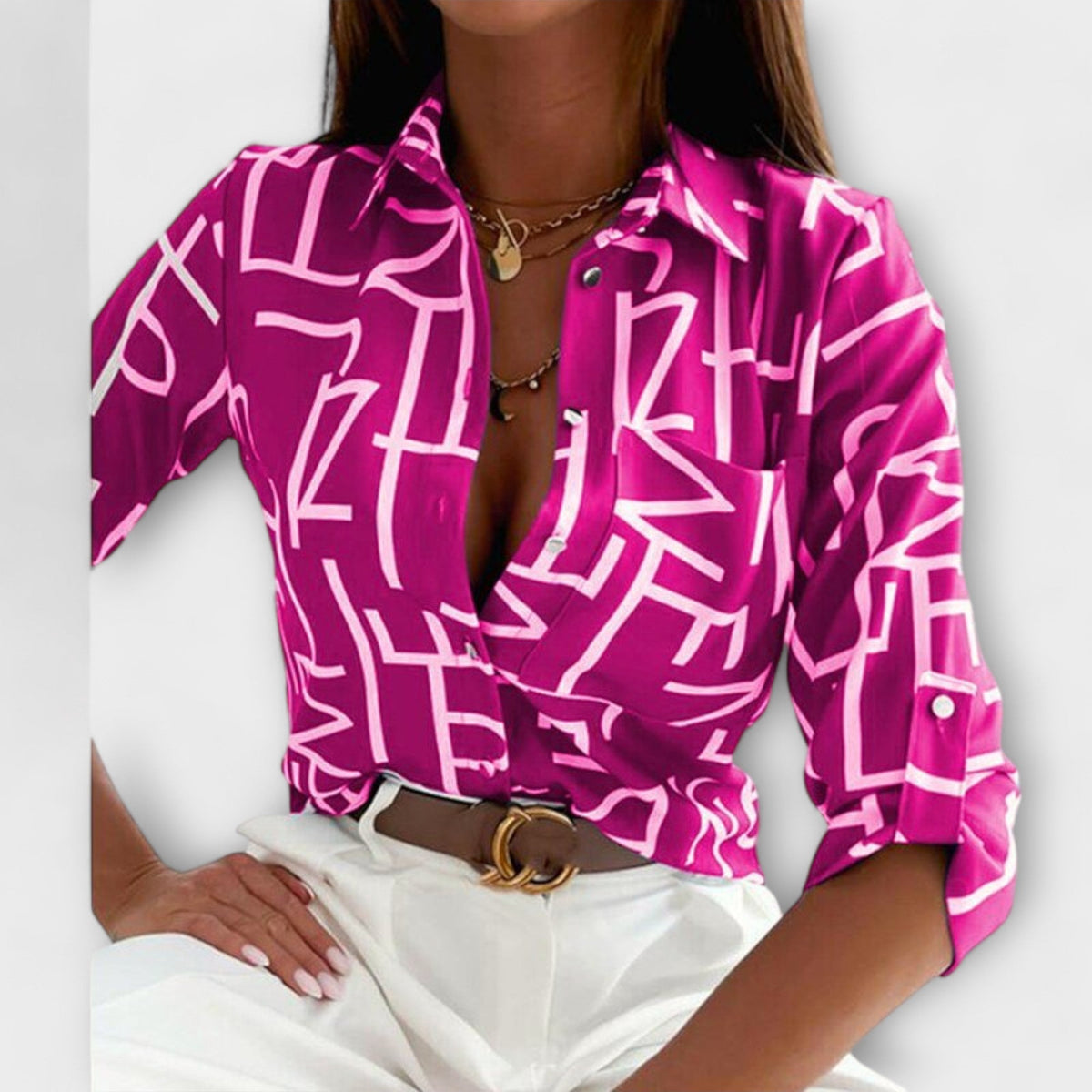 Blusa con cuello clásico