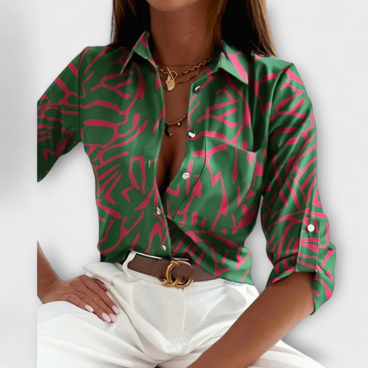 Blusa con cuello clásico